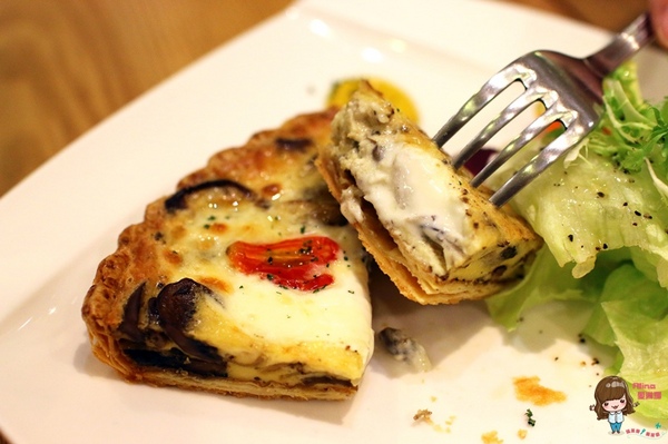 Aunt Stella's 詩特莉餅乾咖啡(SOGO復興店):【食記】台北東區 詩特莉 AUNT STELLA 早午餐新菜色 美式鄉村 熱烤培根菠菜捲 起司鹹派大推