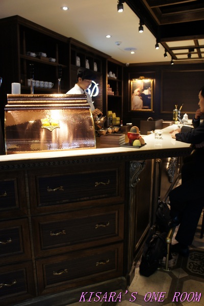 西雅圖極品咖啡(忠孝延吉店)：華麗度大增，西雅圖極品嚴焙