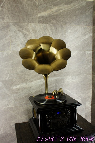 西雅圖極品咖啡(忠孝延吉店)：華麗度大增，西雅圖極品嚴焙