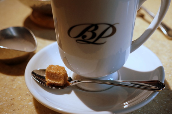 Barista Premium西雅圖極品嚴焙(忠孝延吉店):(胖樺食記)台北東區”西雅圖極品嚴焙咖啡館Barista Premium “。歐式優雅下午茶氛圍。