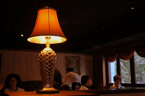 Barista Premium西雅圖極品嚴焙(忠孝延吉店):(胖樺食記)台北東區”西雅圖極品嚴焙咖啡館Barista Premium “。歐式優雅下午茶氛圍。