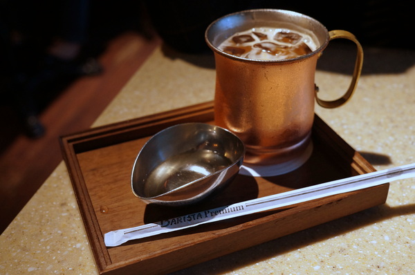 Barista Premium西雅圖極品嚴焙(忠孝延吉店):(胖樺食記)台北東區”西雅圖極品嚴焙咖啡館Barista Premium “。歐式優雅下午茶氛圍。