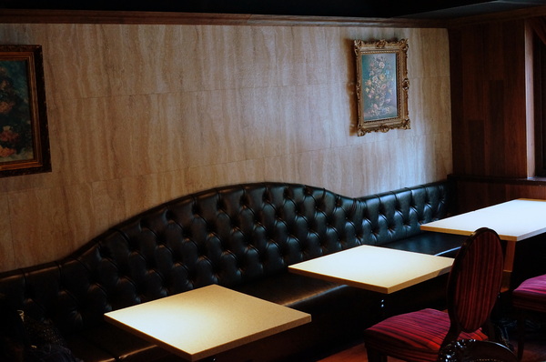 Barista Premium西雅圖極品嚴焙(忠孝延吉店):(胖樺食記)台北東區”西雅圖極品嚴焙咖啡館Barista Premium “。歐式優雅下午茶氛圍。