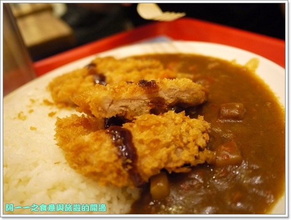 銀咖哩(復興店)：台北東區 銀咖哩 富士山咖哩～挑戰1.5kg巨無霸咖哩飯