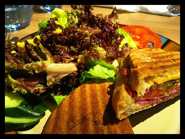 Fudgetori Cafe：特色咖啡廳*(永康街)酥脆好吃帕里尼-Fudgetori Cafe