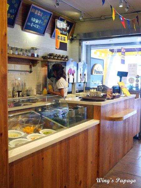 Panos Cafe 漢方堡店(永康店):來自比利時中西創意料理。【Panos Cafe 漢方堡店】體驗