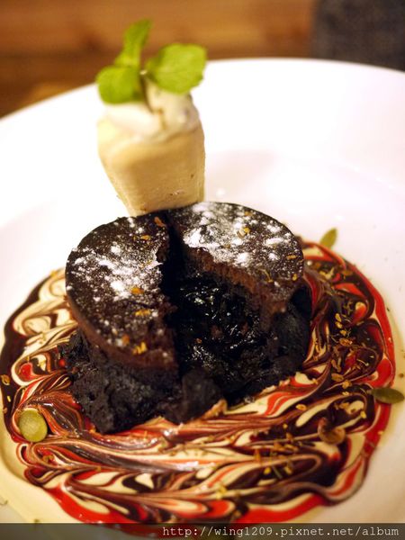 Coffee Smith(復北店):咖啡店也有令人驚艷的美味料理。「COFFEE SMITH(復北店)」