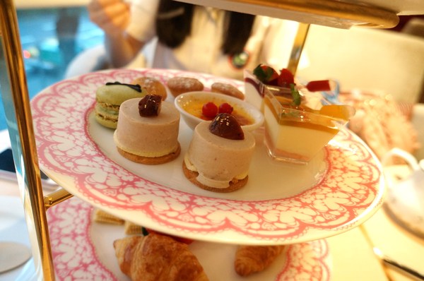 哈根達斯 Haagen-Dazs(敦南旗艦店)：當一天假貴婦-Haagen-Dazs皇家繽紛下午茶+珍愛心語