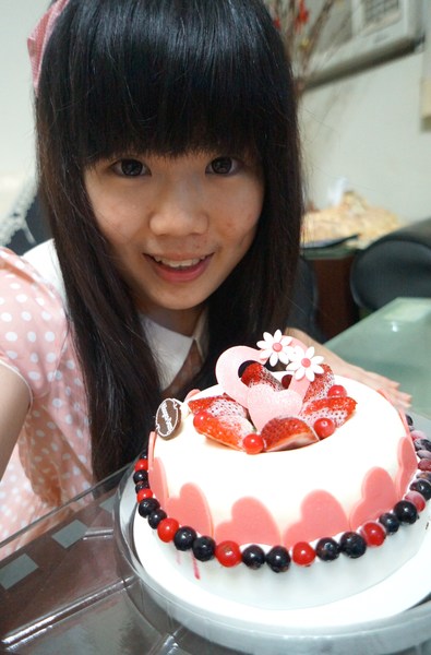 哈根達斯 Haagen-Dazs(敦南旗艦店)：當一天假貴婦-Haagen-Dazs皇家繽紛下午茶+珍愛心語