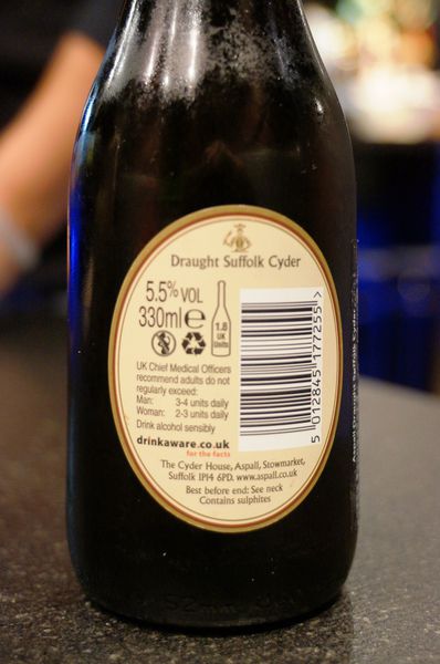 台北美食推薦-信義區夜店酒吧風的日式燒烤店[ 炙酒宅 ]