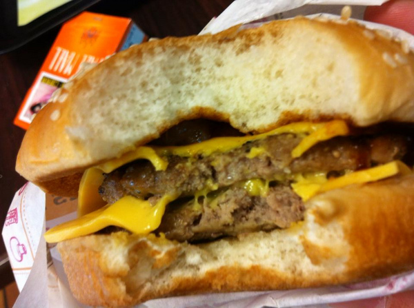 漢堡王 BURGER KING(信義店)：漢堡王 BURGER KING優惠券更划算