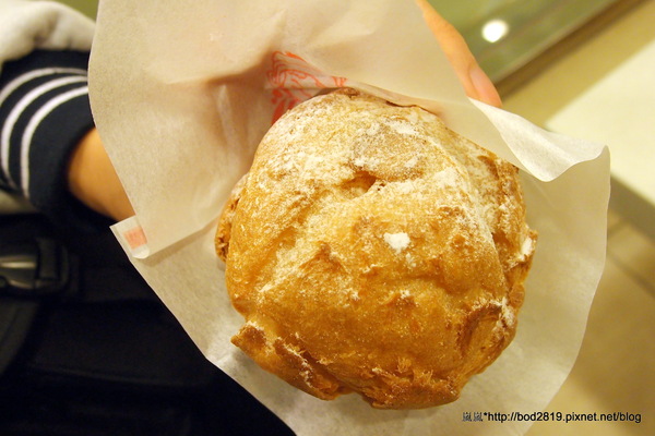 beardpapa日式泡芙工房(SOGO忠孝店):【台北大安】beardpapa日式泡芙工房-SOGO忠孝店B2的美味泡芙,想吃還得排隊!(東區)