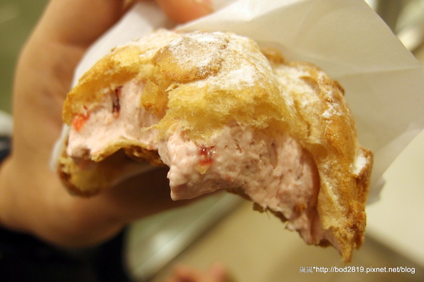 beardpapa日式泡芙工房(SOGO忠孝店):【台北大安】beardpapa日式泡芙工房-SOGO忠孝店B2的美味泡芙,想吃還得排隊!(東區)