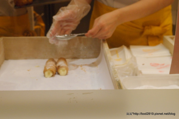 beardpapa日式泡芙工房(SOGO忠孝店):【台北大安】beardpapa日式泡芙工房-SOGO忠孝店B2的美味泡芙,想吃還得排隊!(東區)