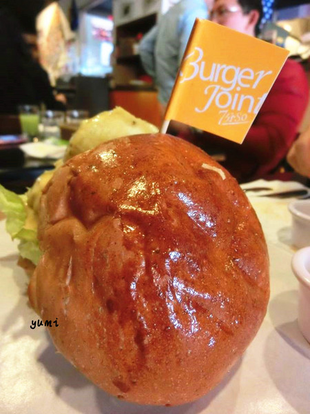 Burger Joint 7分So 漢堡 早午餐專賣(華美店):【台中食記】美式餐廳席捲台中@Burger Joint 7分So 漢堡、早午餐專賣