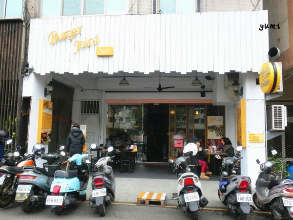 Burger Joint 7分So 漢堡 早午餐專賣(華美店):【台中食記】美式餐廳席捲台中@Burger Joint 7分So 漢堡、早午餐專賣