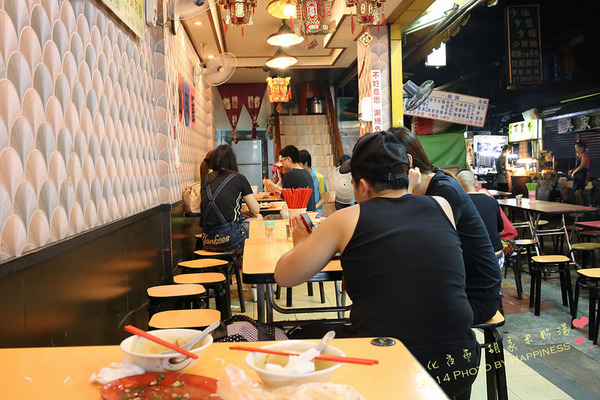 胡記米粉湯(通化街夜市):【台北信義_臨江街觀光夜市】胡記米粉湯 ♥ N訪通化街米粉湯,吃不膩的平價小吃♥