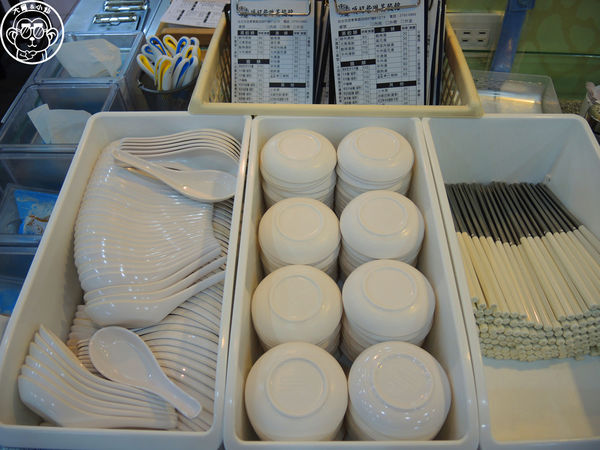 頂好紫琳蒸餃館：呷飽祙【台北大安･頂好紫琳蒸餃館】很多美食家都推薦的麵食館