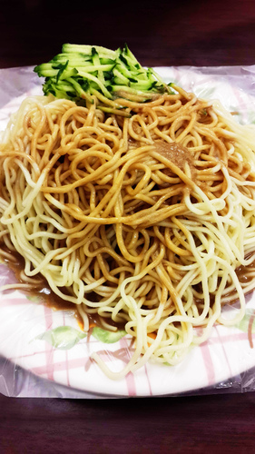 小慧涼麵：【羽諾食記】CP值高到嚇屬人的小慧涼麵