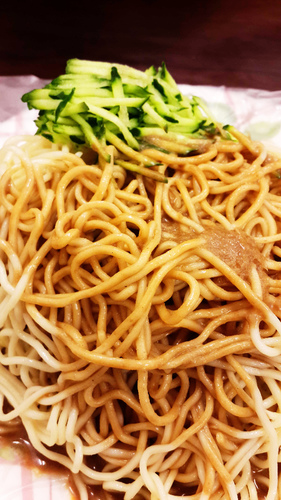 小慧涼麵：【羽諾食記】CP值高到嚇屬人的小慧涼麵