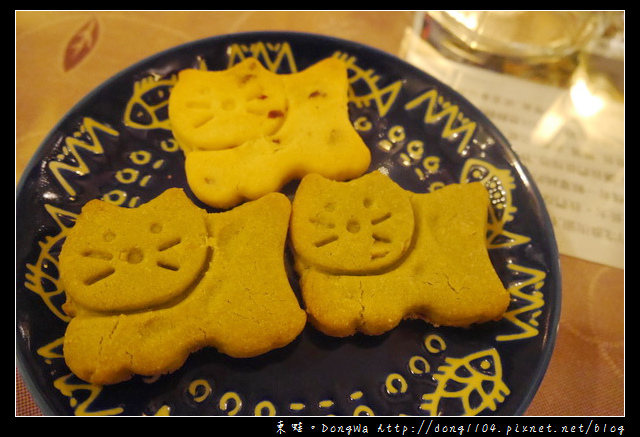 【台北食記】貓咪咖啡館|超多貓咪陪喝下午茶|芝山捷運站旁|小貓花園