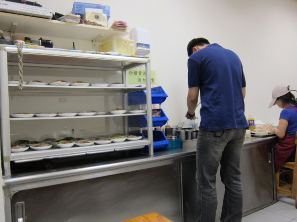 及品鍋貼水餃專賣店:(台北)士林及品鍋貼水餃