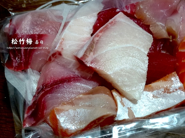 松竹梅壽司：【台北市士林區】 劍潭人氣平價壽司老店, 花壽司是招牌, 也有生魚片, 花壽司, 握壽司... ✿✿ 松竹梅壽司店 ✿✿