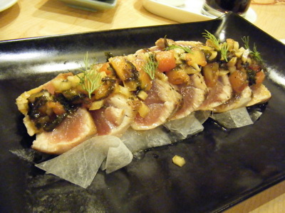 紅彩壽司(SOGO天母店)：彩虹般的壽司──紅彩壽司