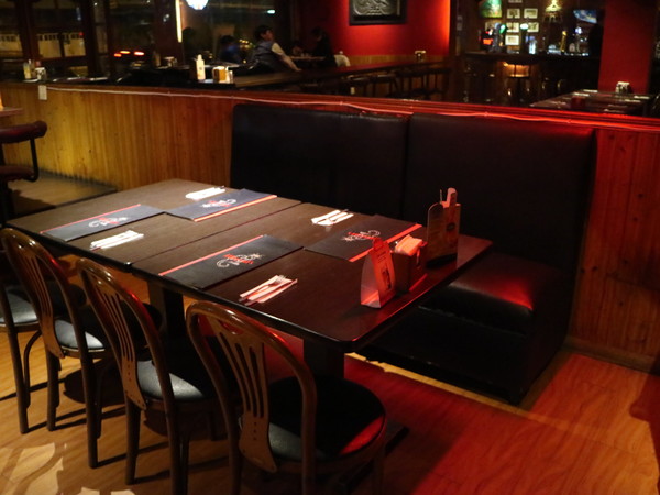 Alleycat's Stone-Oven-Baked Pizza 手工窯烤披薩(天母店Tien Mu)：【台北美食】聚餐看運動比賽好地方，Alleycat's Stone-Oven-Baked Pizza 手工窯烤披薩 / 天母店Tien Mu@芝山捷運站