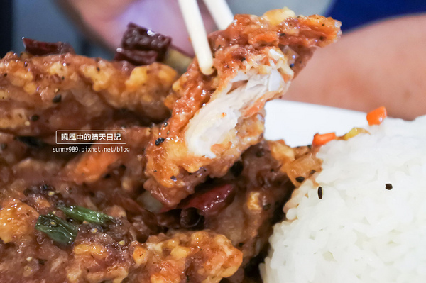 高麗味(忠誠店)：【平日午餐小確幸】天母高麗味韓式商業午餐　辣湯乾烹雞超味美