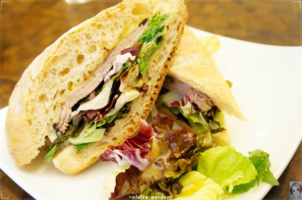 拓樸本然Topo Cafe:台北 天母 Topo~ 設計.天然.水燈泡