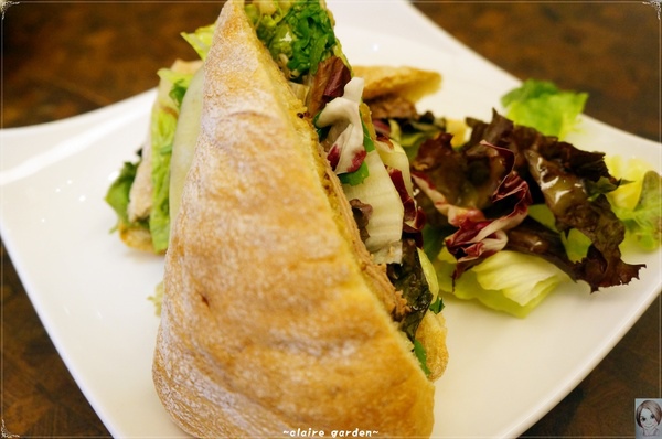 拓樸本然Topo Cafe:台北 天母 Topo~ 設計.天然.水燈泡