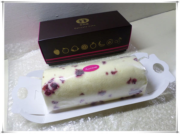 布列德：【宅配】什麼！！！！？蛋糕捲上開了花？好喜氣？→布列德