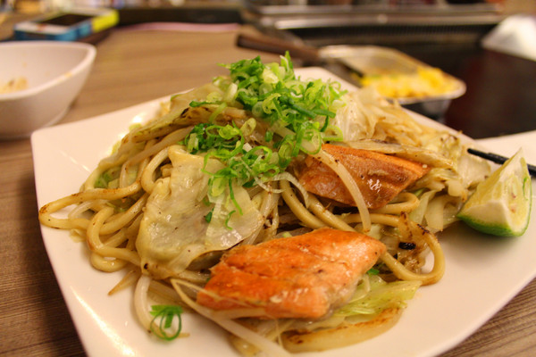 TEN屋(台北車站店)：[台北] 超人氣大阪燒報到!!!!