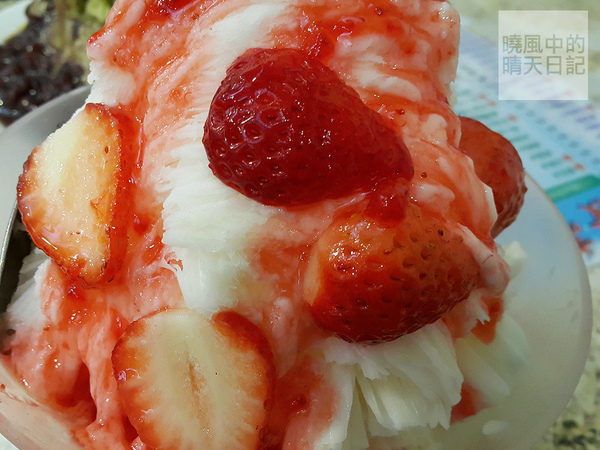 辛發亭冰品名店:【士林|辛發亭】50年台北人必吃雪花冰老店