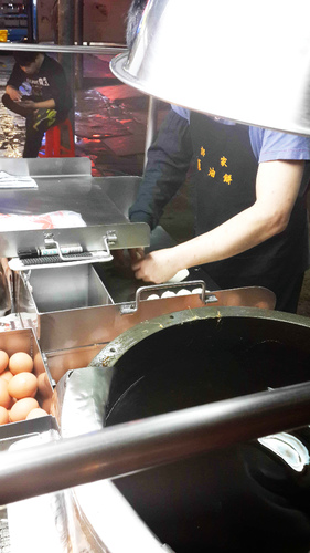 郭家蔥油餅:【羽諾食記】通化夜市~郭家蔥油餅