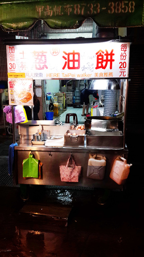 郭家蔥油餅:【羽諾食記】通化夜市~郭家蔥油餅