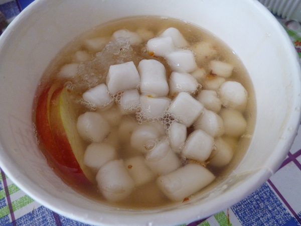 桂花巷花茶冰鎮湯圓:【苗栗】人山人海的桂花巷花茶冰鎮湯圓