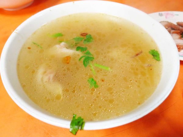 【台北美食】賣麵炎仔金泉小吃店-排隊人潮嚇死人的小吃店