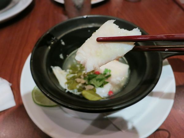 誠品-泰市場-泰式料理吃到飽-香茅檬檸魚