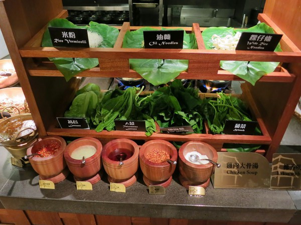 誠品-泰市場-泰式料理吃到飽-米粉湯-麵類