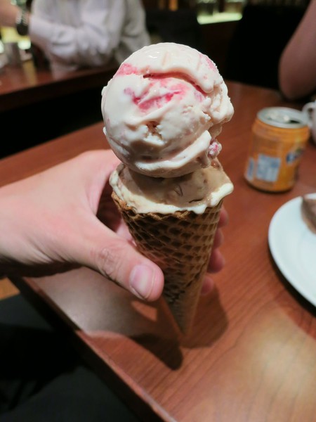 誠品-泰市場-泰式料理吃到飽-冰淇淋