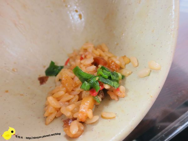 【台北】昌吉街豬血湯-香噴噴美味的魯肉飯-大腸湯