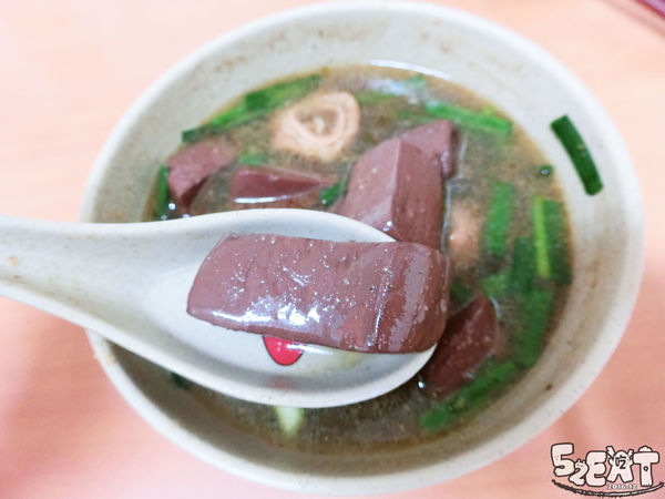 食記紅昌吉豬血湯8.jpg