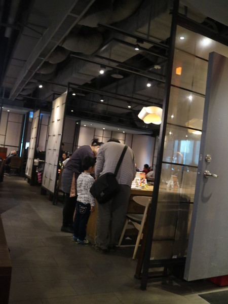 聚北海道昆布鍋(板橋環球店)：【台北美食】新鮮食材，聚北海道昆布鍋--板橋環球店@板橋車站