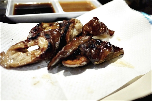 燒肉眾精緻炭火燒肉：烤物有特色、擺盤具匠心，適合上班族的休閒夜烤【燒肉眾精緻炭火燒肉】