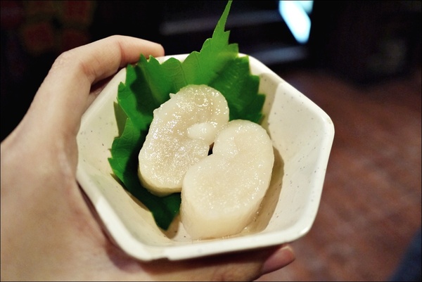 燒肉眾精緻炭火燒肉：烤物有特色、擺盤具匠心，適合上班族的休閒夜烤【燒肉眾精緻炭火燒肉】