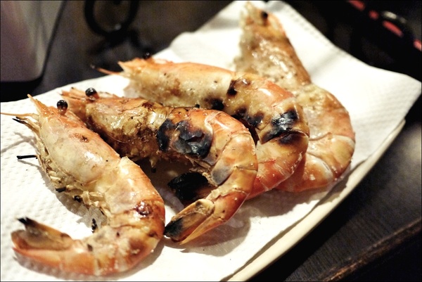 燒肉眾精緻炭火燒肉：烤物有特色、擺盤具匠心，適合上班族的休閒夜烤【燒肉眾精緻炭火燒肉】