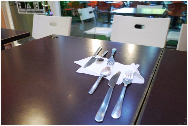 182巷鬆餅廚房：板橋也有盆栽奶茶？連男友都喜愛的好吃鬆餅在《182巷鬆餅廚房 》