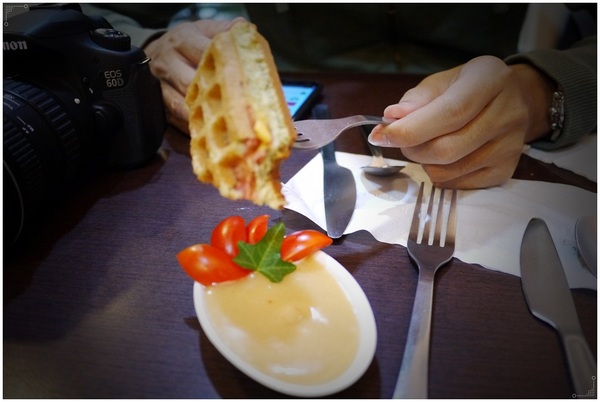 182巷鬆餅廚房：板橋也有盆栽奶茶？連男友都喜愛的好吃鬆餅在《182巷鬆餅廚房 》